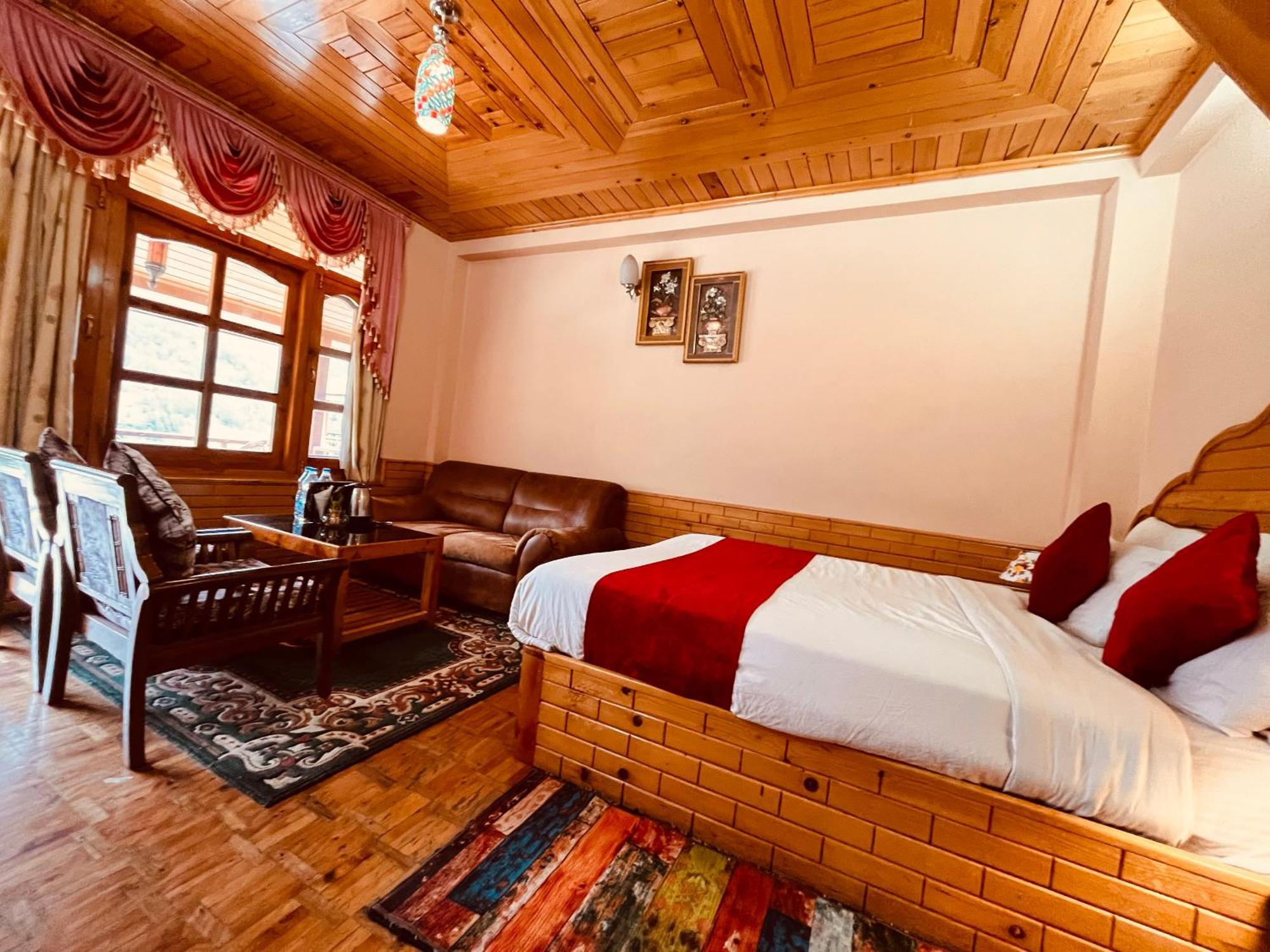 The Hollywood Vibes - #Riverview #Premium Rooms #Prime Location #Most Awarded #Parking #Top Rated #Open Terrace #Best Selling Hotel In Manali Exteriör bild