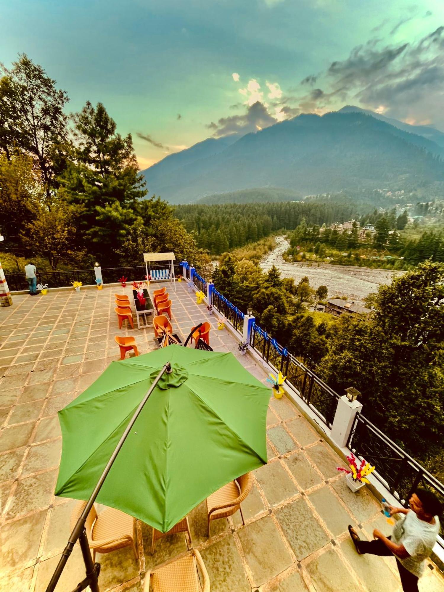 The Hollywood Vibes - #Riverview #Premium Rooms #Prime Location #Most Awarded #Parking #Top Rated #Open Terrace #Best Selling Hotel In Manali Exteriör bild