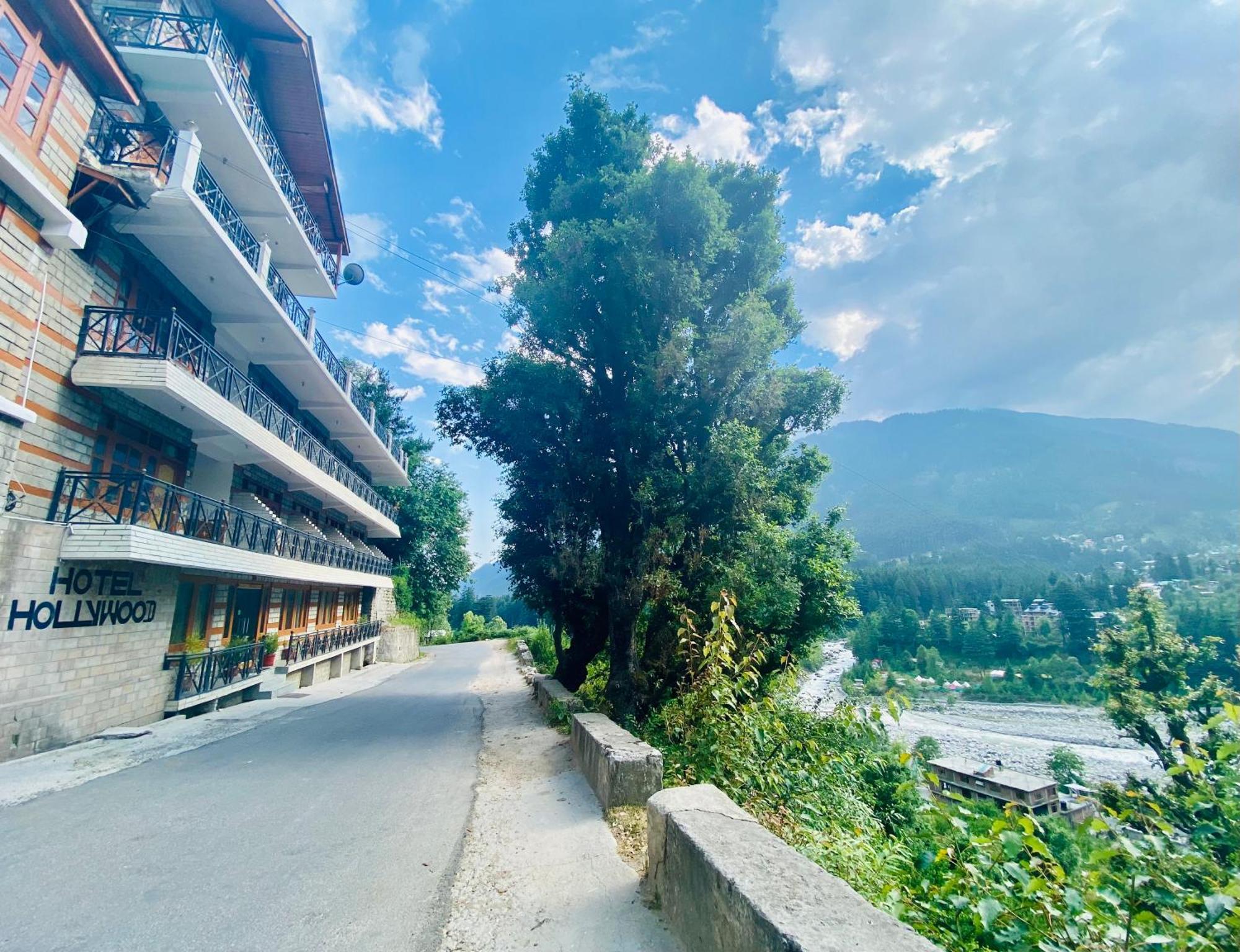The Hollywood Vibes - #Riverview #Premium Rooms #Prime Location #Most Awarded #Parking #Top Rated #Open Terrace #Best Selling Hotel In Manali Exteriör bild